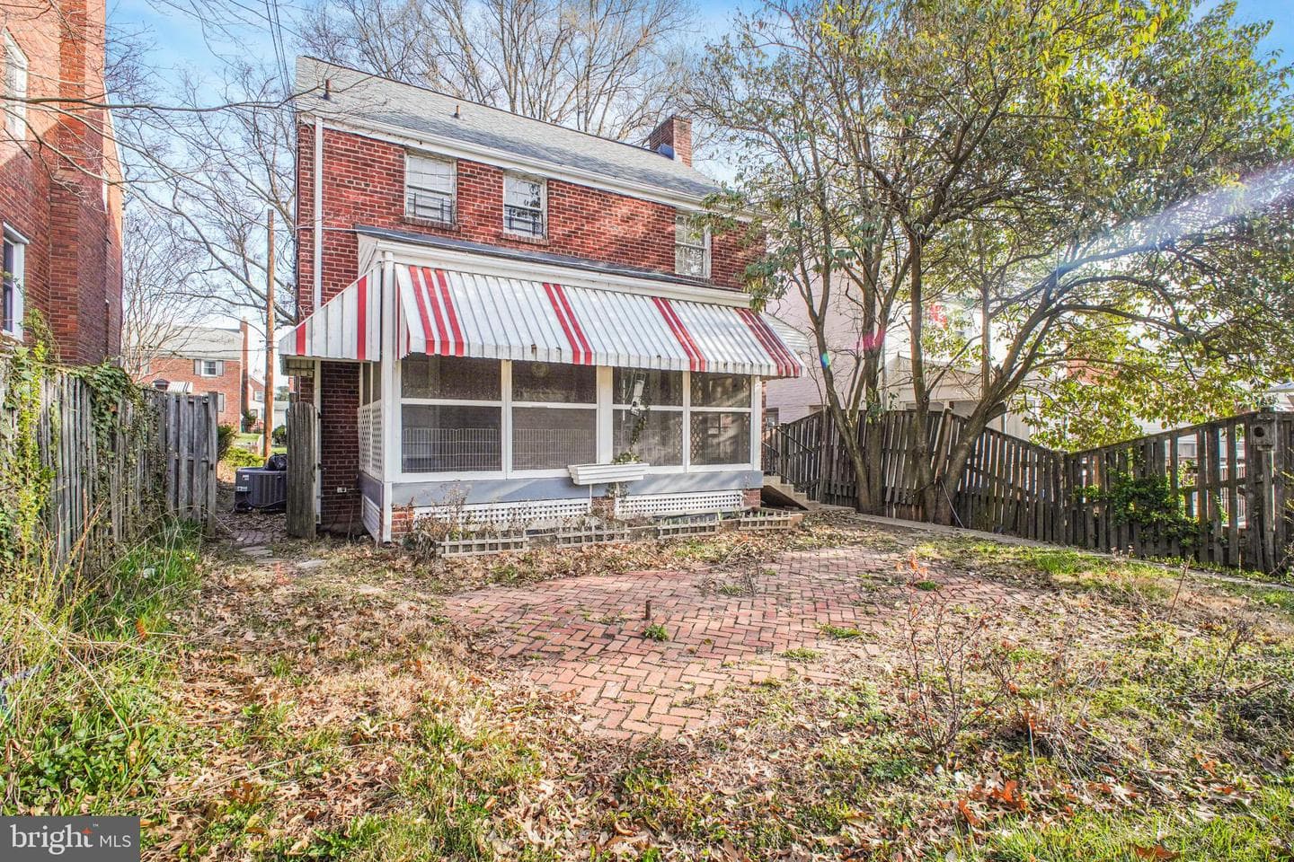 1605 Crittenden Street NE photo 28