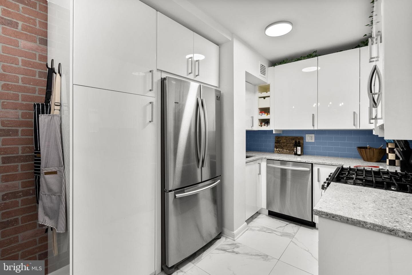 3900 Tunlaw Road NW #101 photo 13