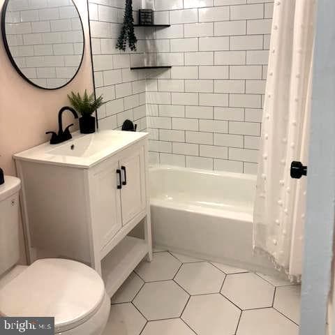 3900 Tunlaw Road NW #101 photo 22