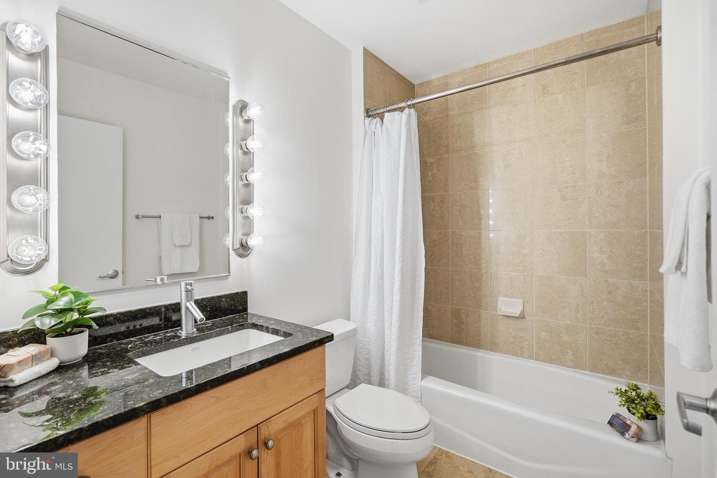811 4th Street NW #404 photo 12