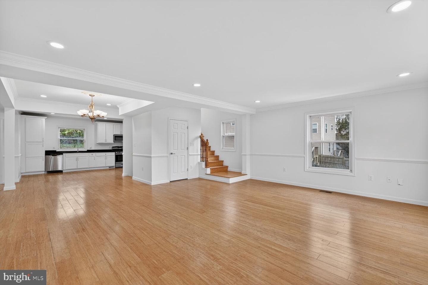 1242 Anacostia Road SE photo 3