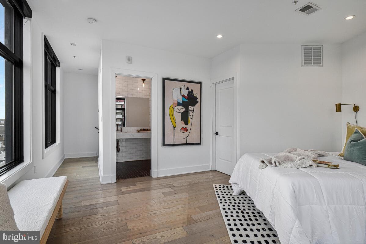 1402 H Street NE #504 photo 25
