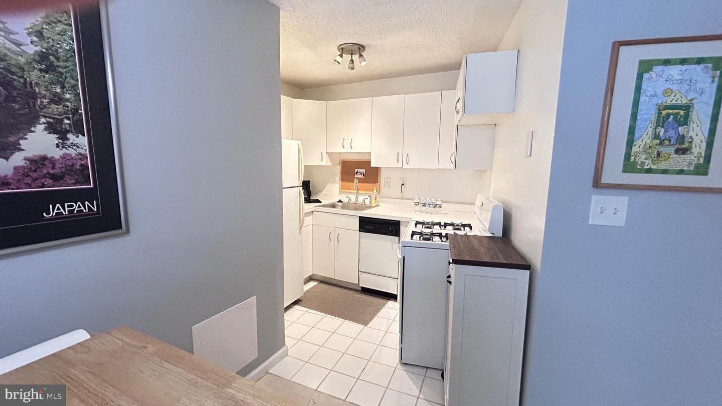 1239 Vermont Avenue NW #204 photo 18