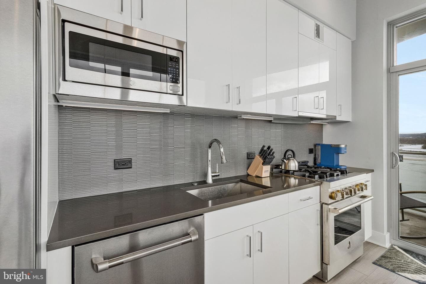 88 V Street SW #801 photo 18