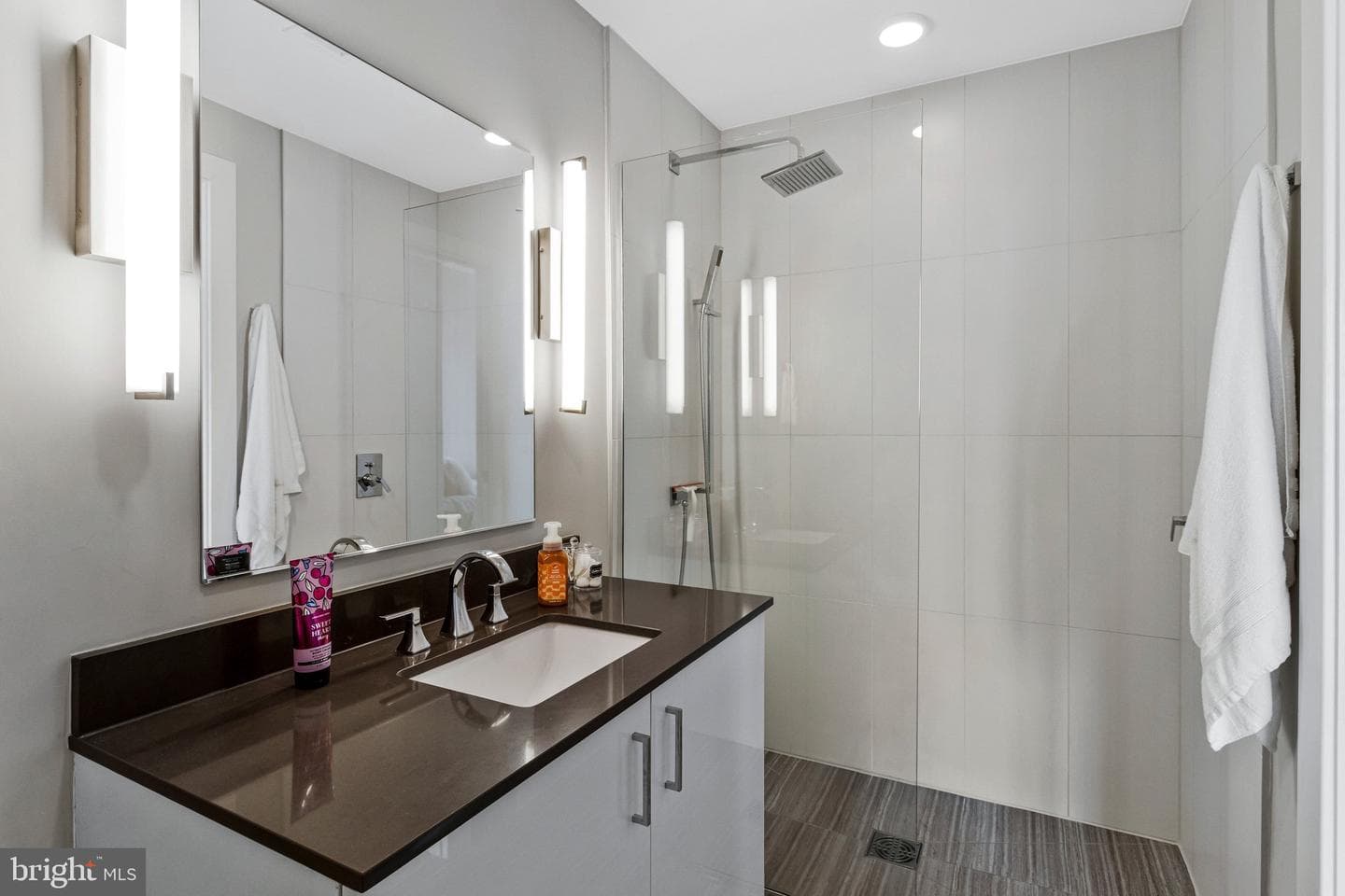 88 V Street SW #801 photo 31