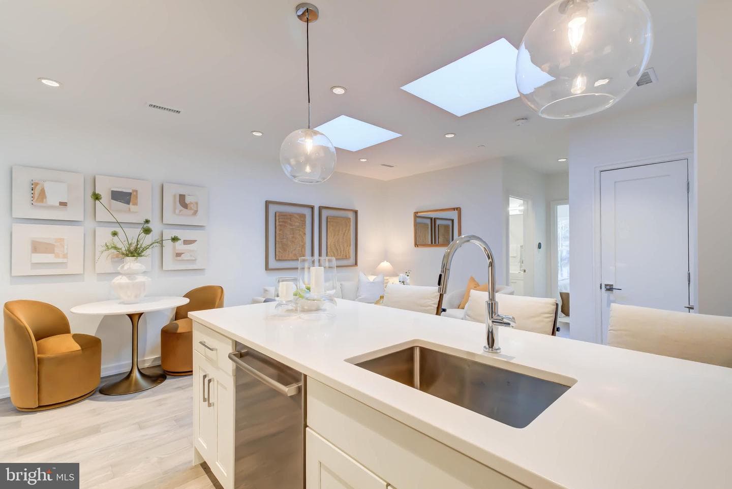 1357 Nicholson Street NW #6 photo 6