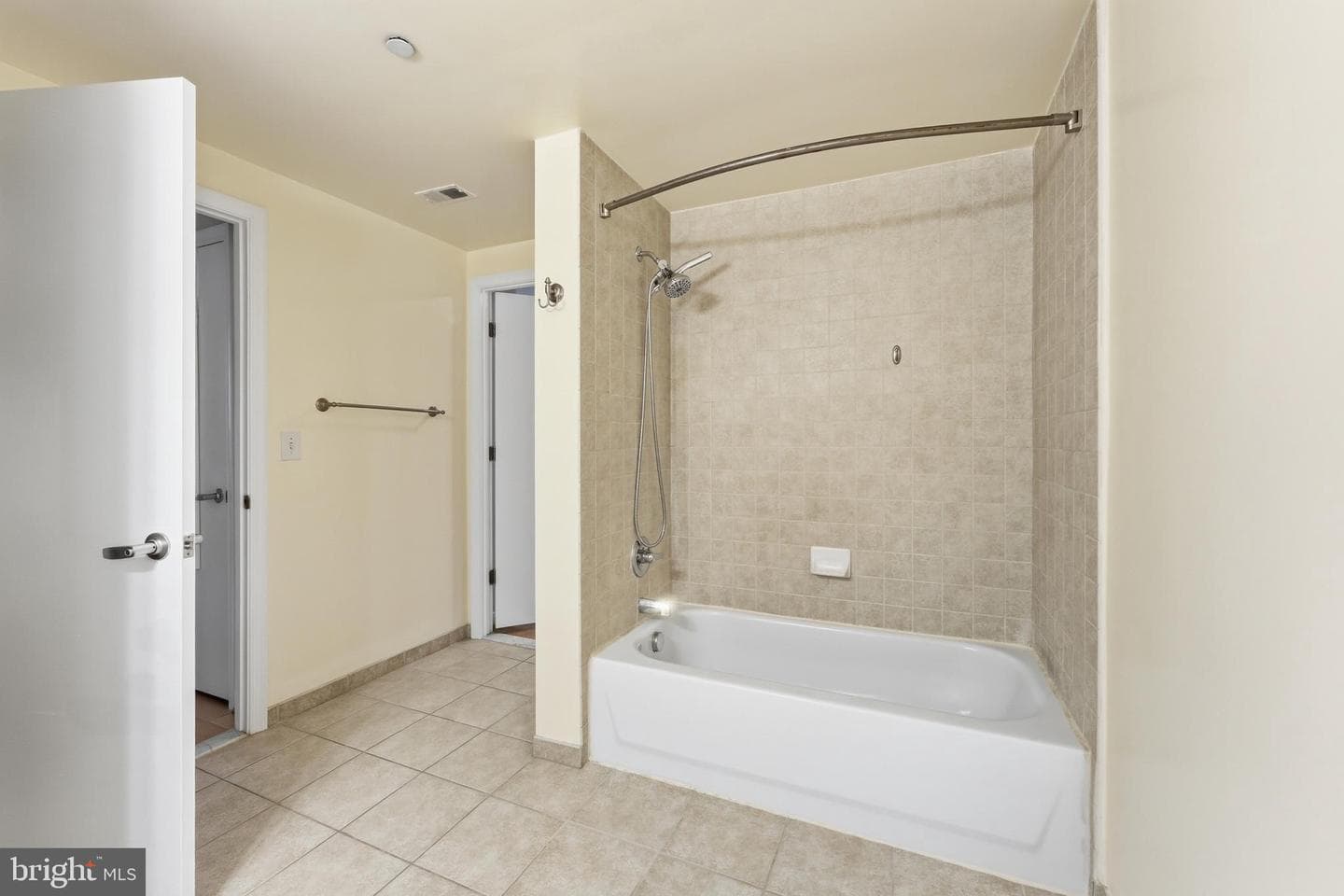 355 I Street SW #116 photo 10