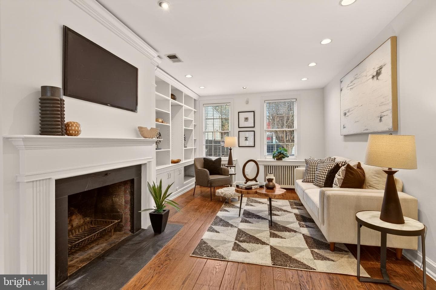 1610 33rd Street NW photo 2