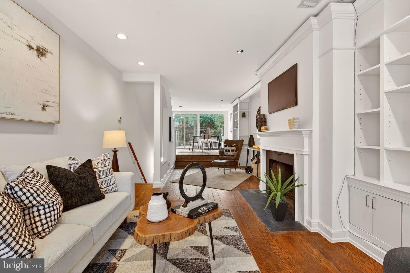 1610 33rd Street NW photo 4