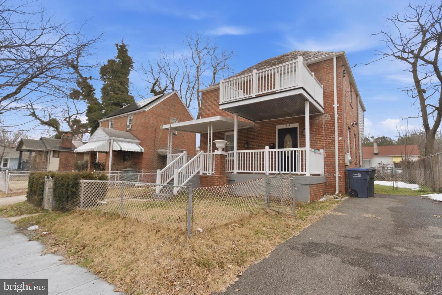 716 Croissant Place SE photo 2