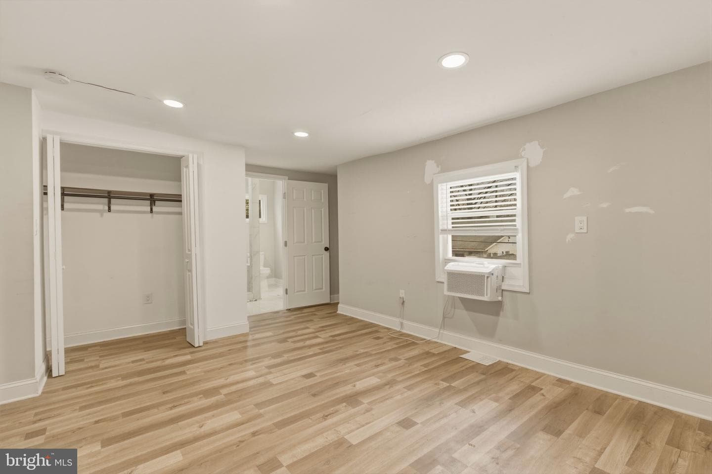 716 Croissant Place SE photo 33