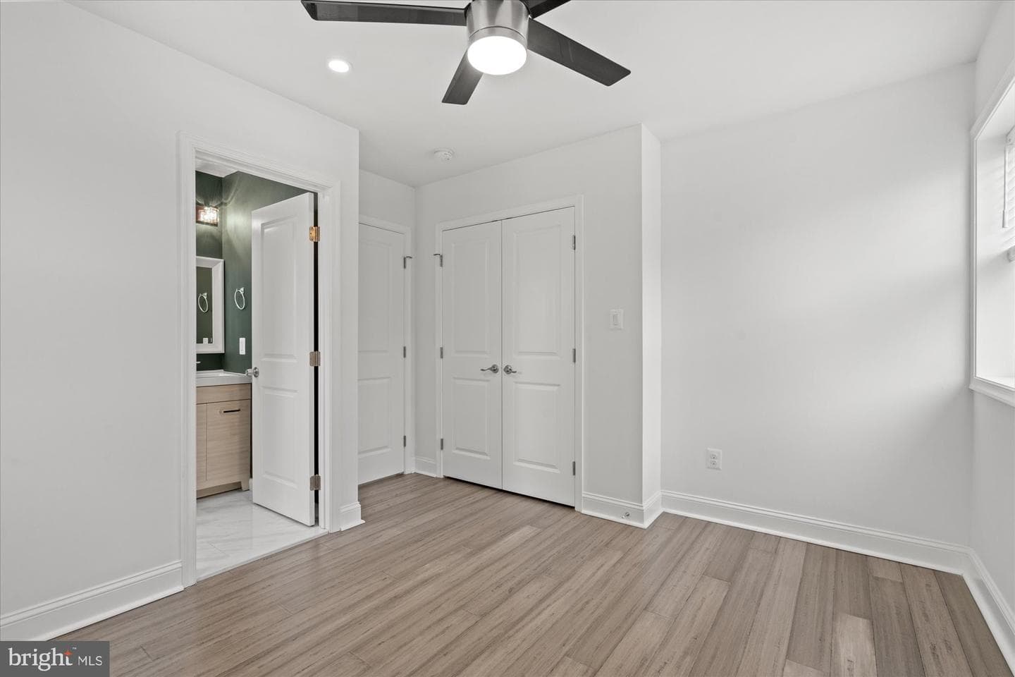 1252 Delafield Place NE photo 21