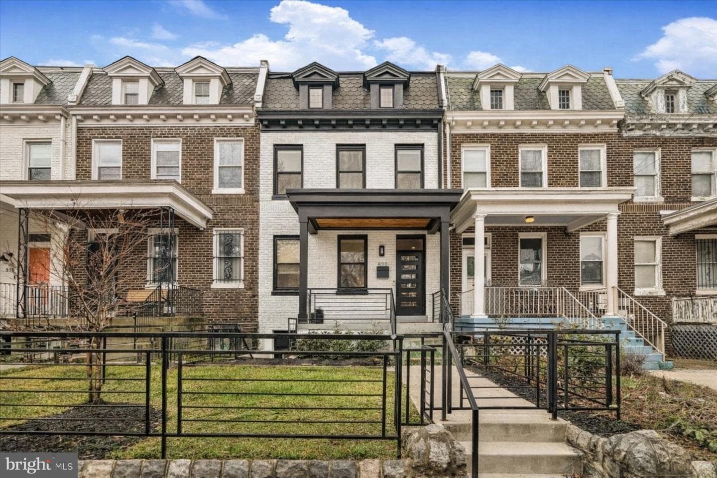 522 Taylor Street NW photo 1