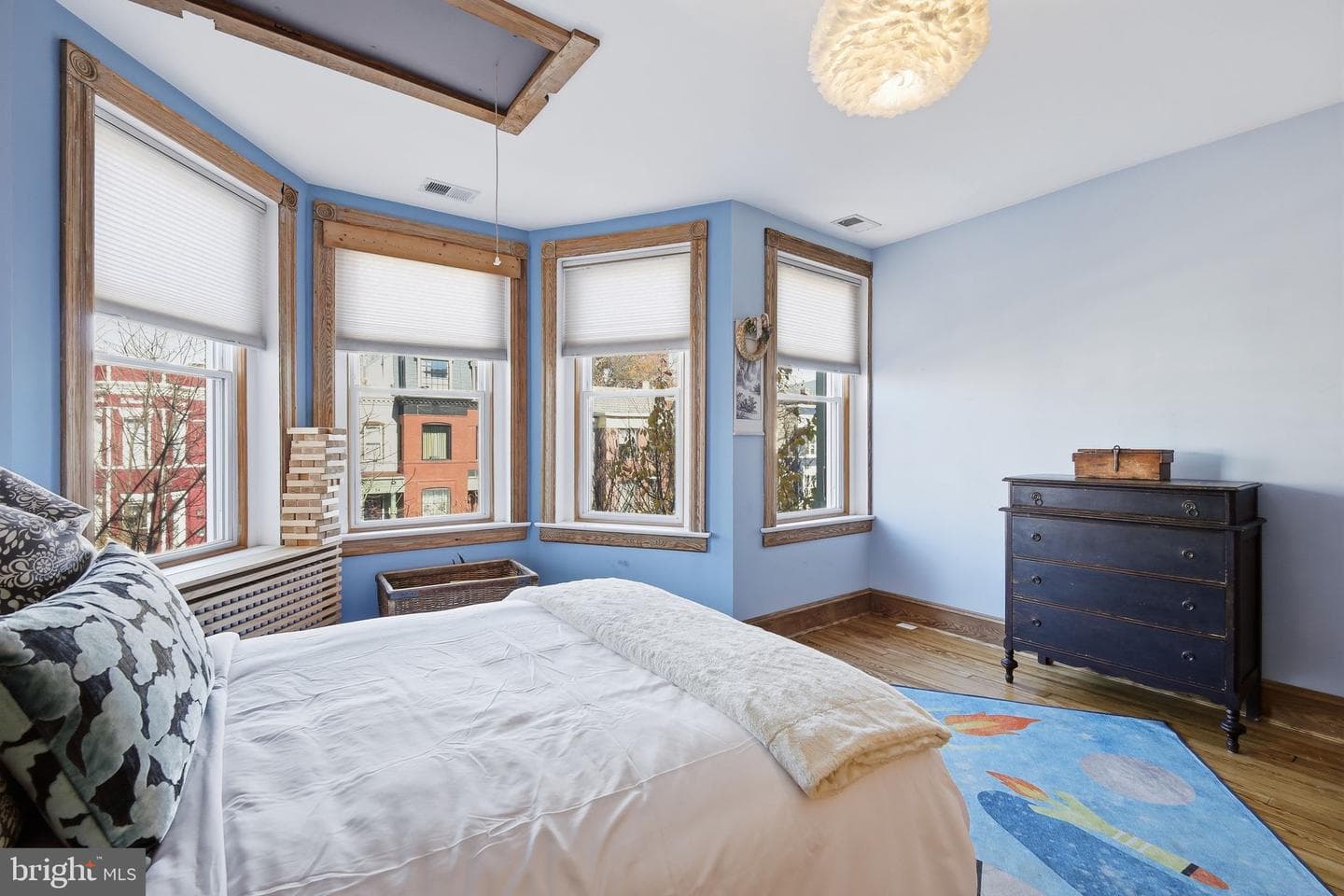 33 Q Street NE photo 12