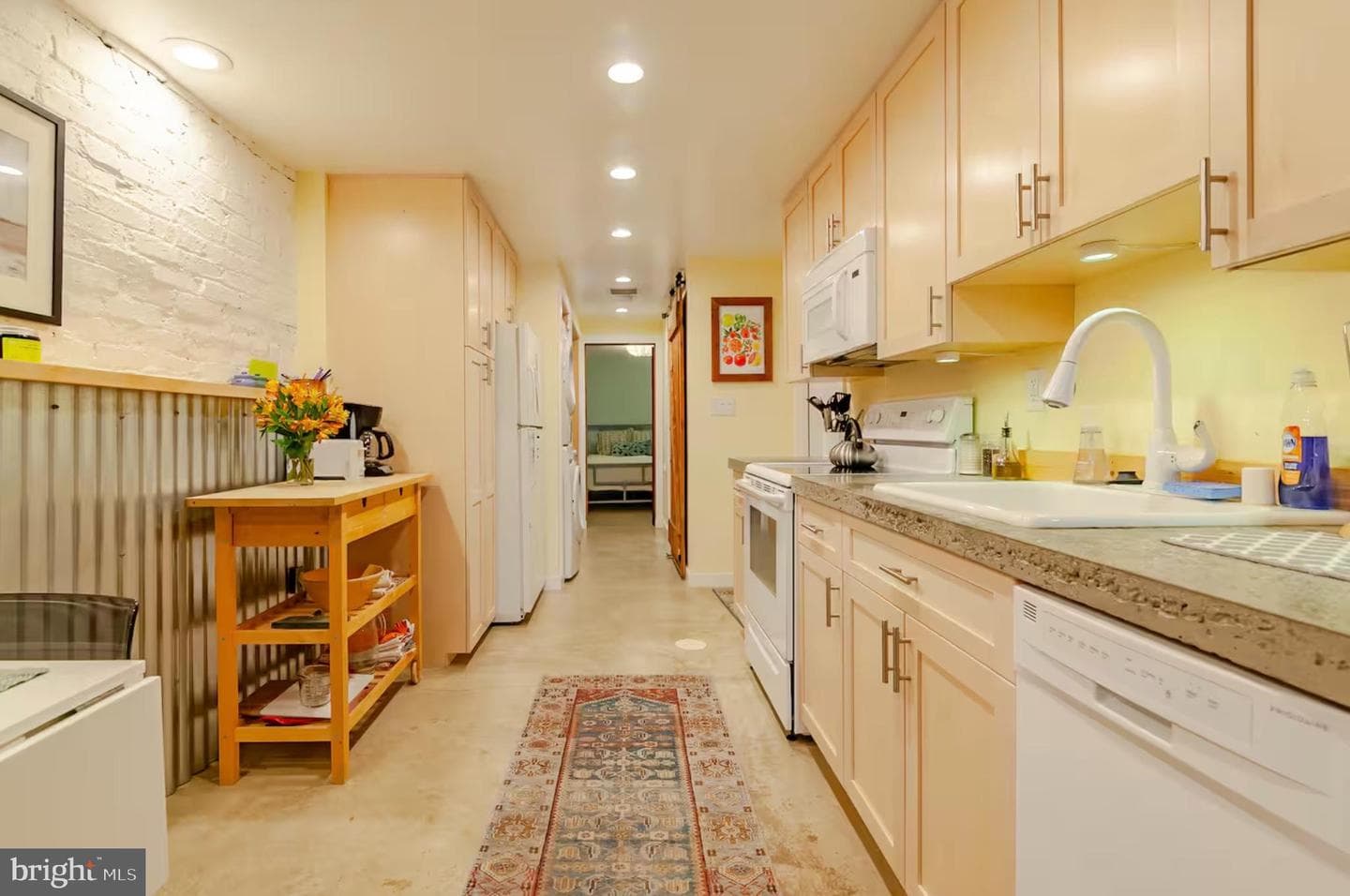 33 Q Street NE photo 28