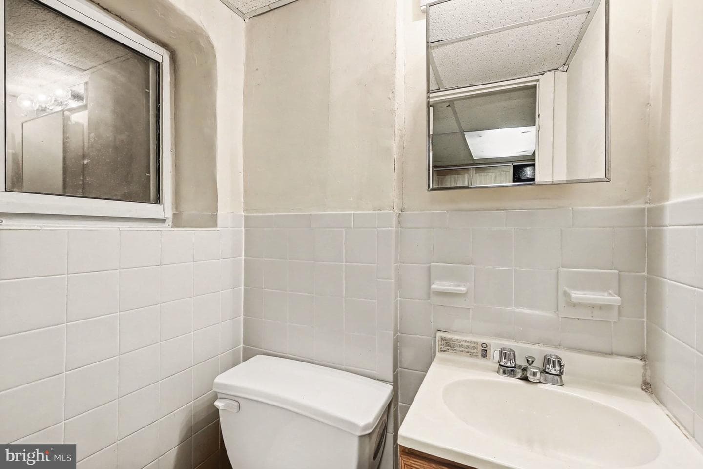 637 Hamilton Street NW photo 20