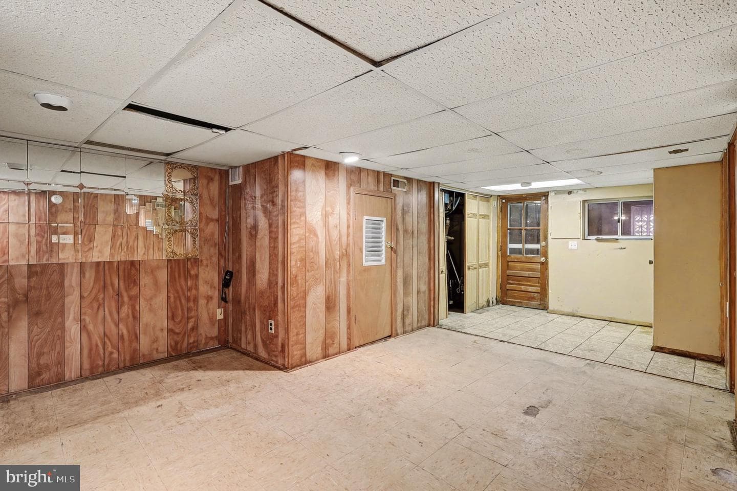 637 Hamilton Street NW photo 23