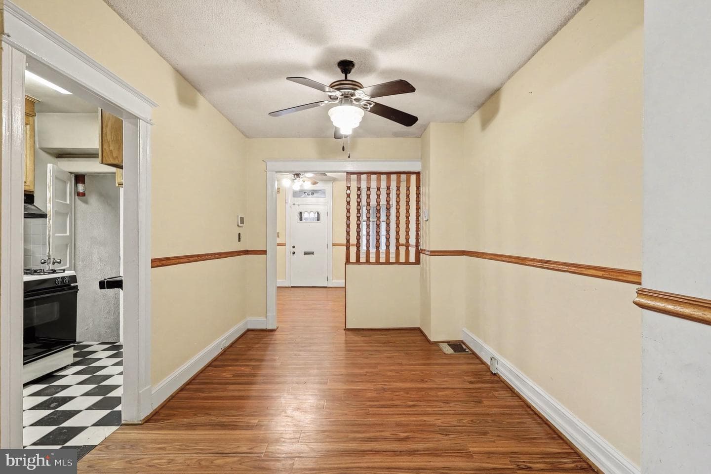 637 Hamilton Street NW photo 8