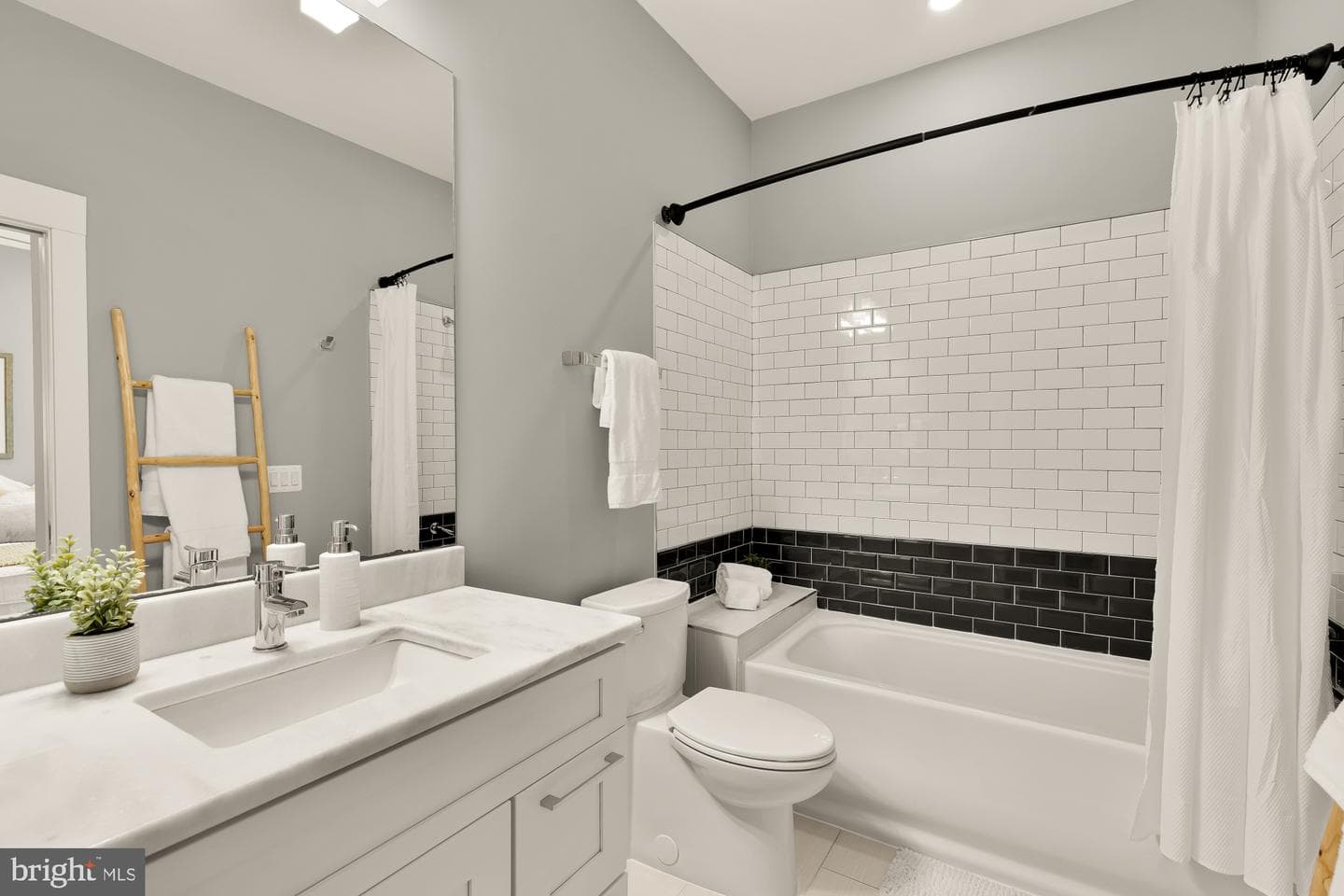 1719 Lincoln Road NE #1 photo 15