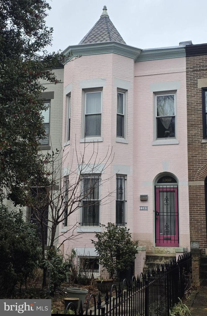 1369 North Carolina Avenue NE, Washington