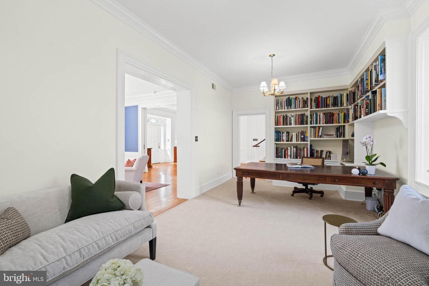 2325 Porter Street NW photo 9