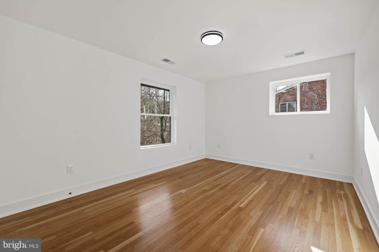 4248 NW Blagden Avenue NW photo 30