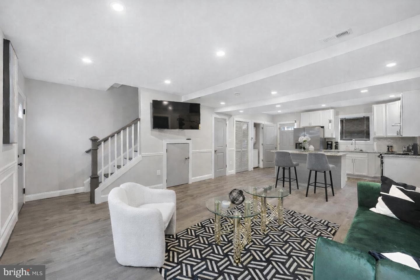 4227 Edson Place NE photo 19