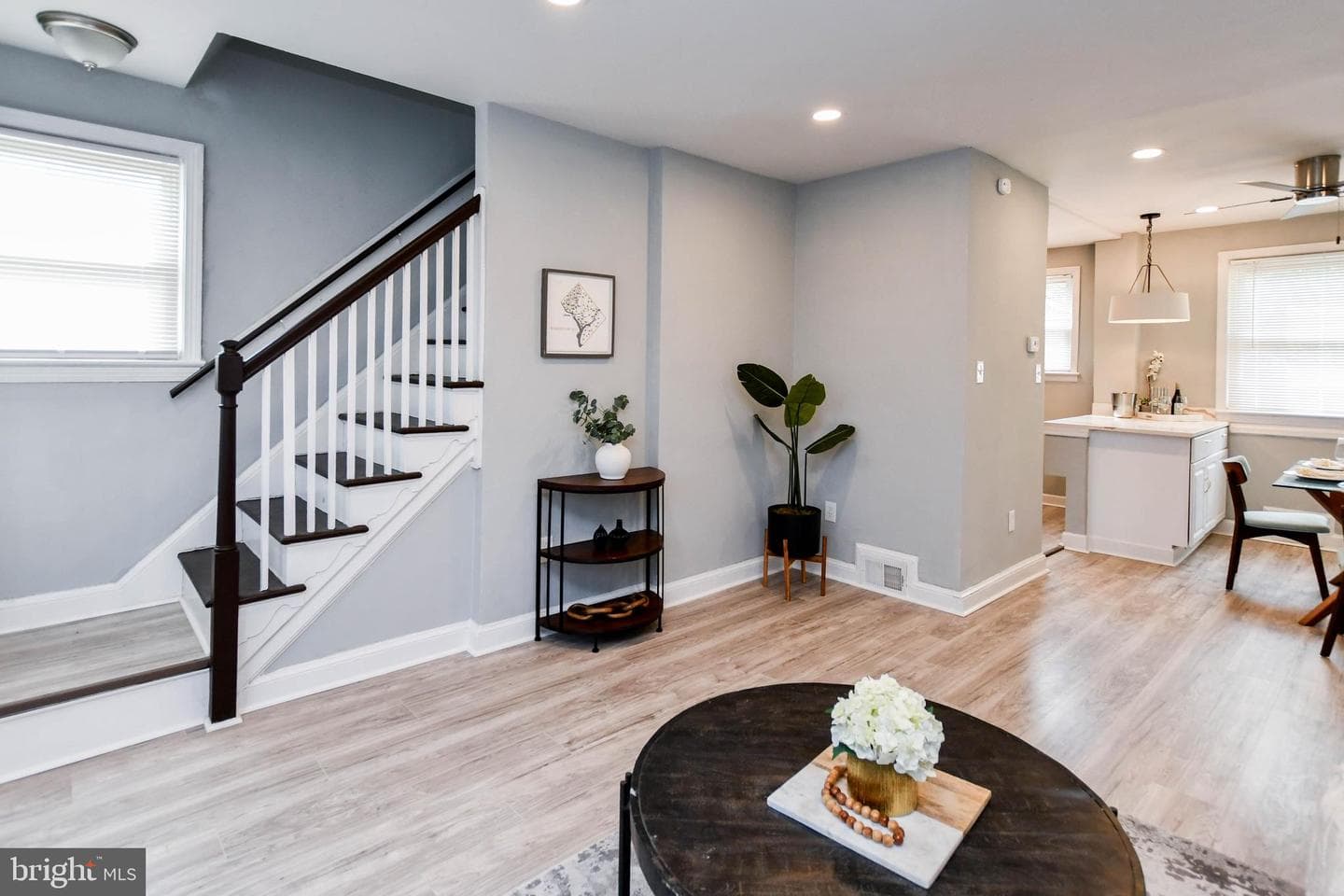 445 Xenia Street SE photo 8