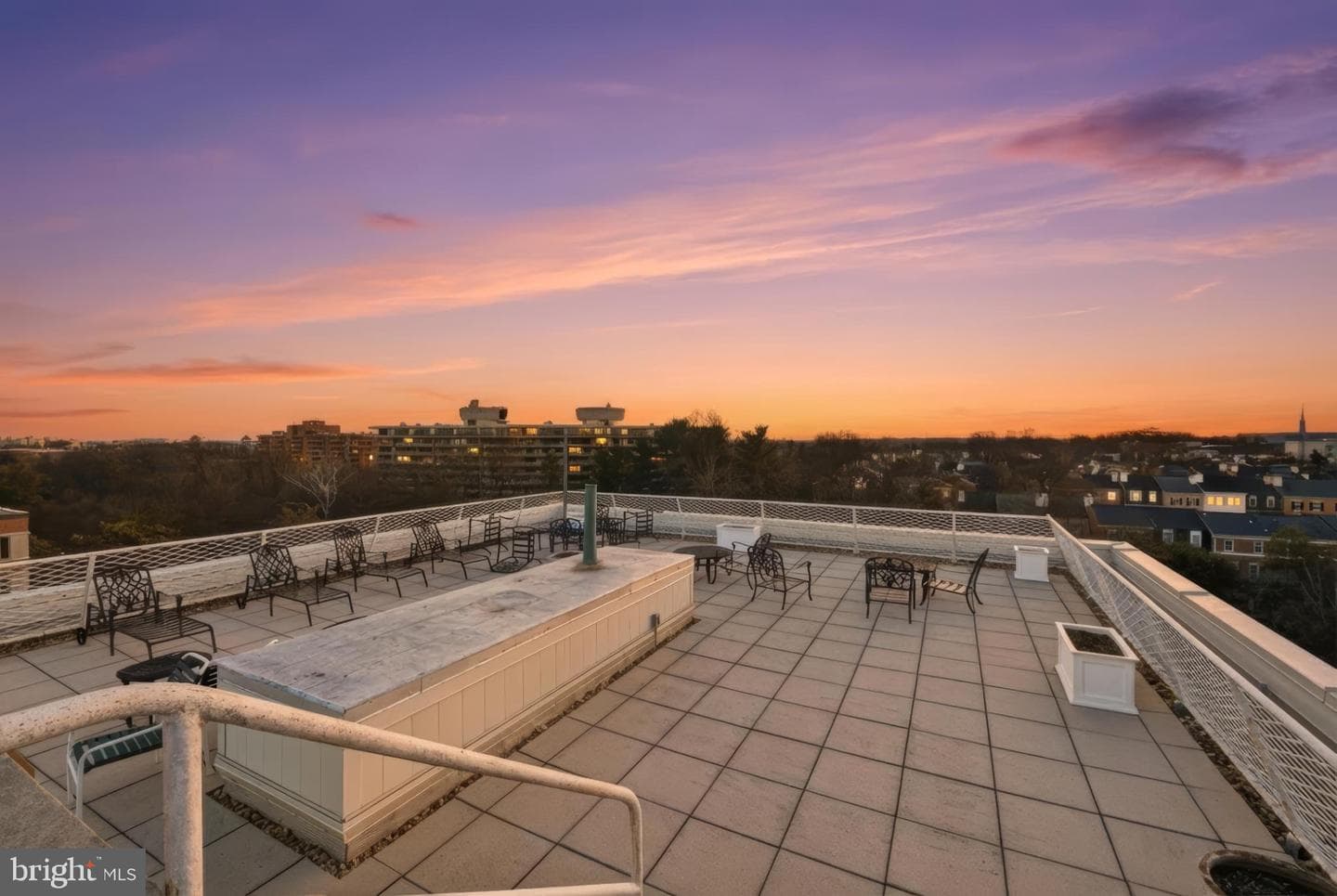 4301 Massachusetts Avenue NW #8002 photo 32