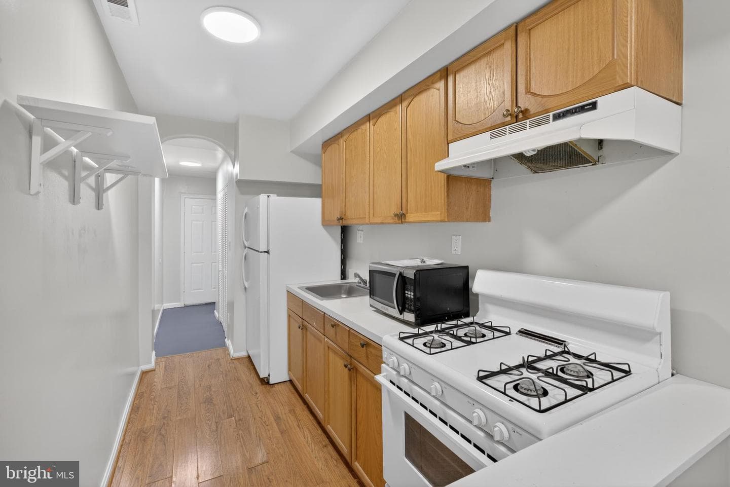 1305 Orren Street NE photo 6