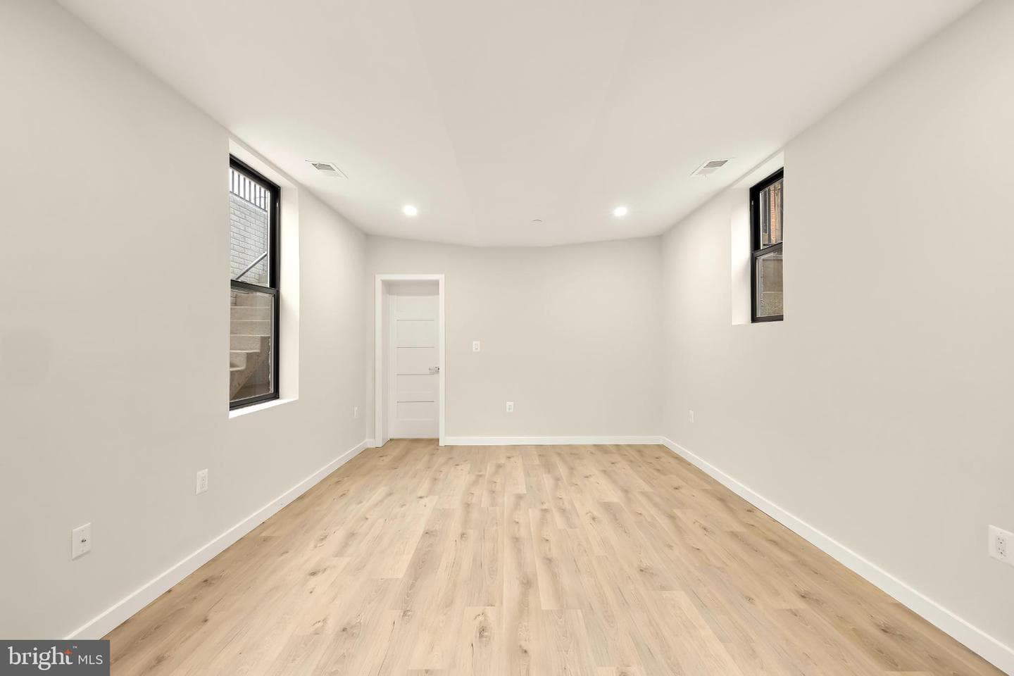 1516 Levis Street NE #1 photo 37