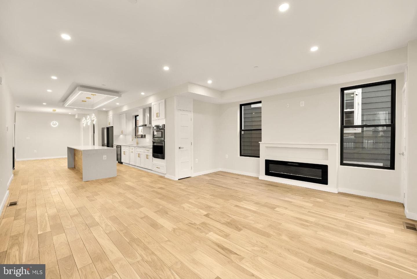 1516 Levis Street NE #1 photo 4