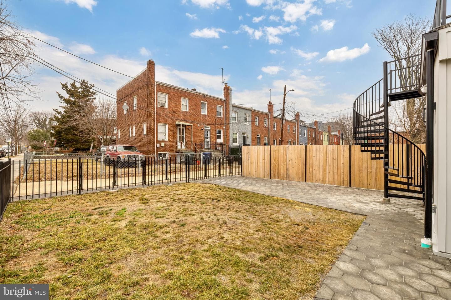 1516 Levis Street NE #1 photo 41