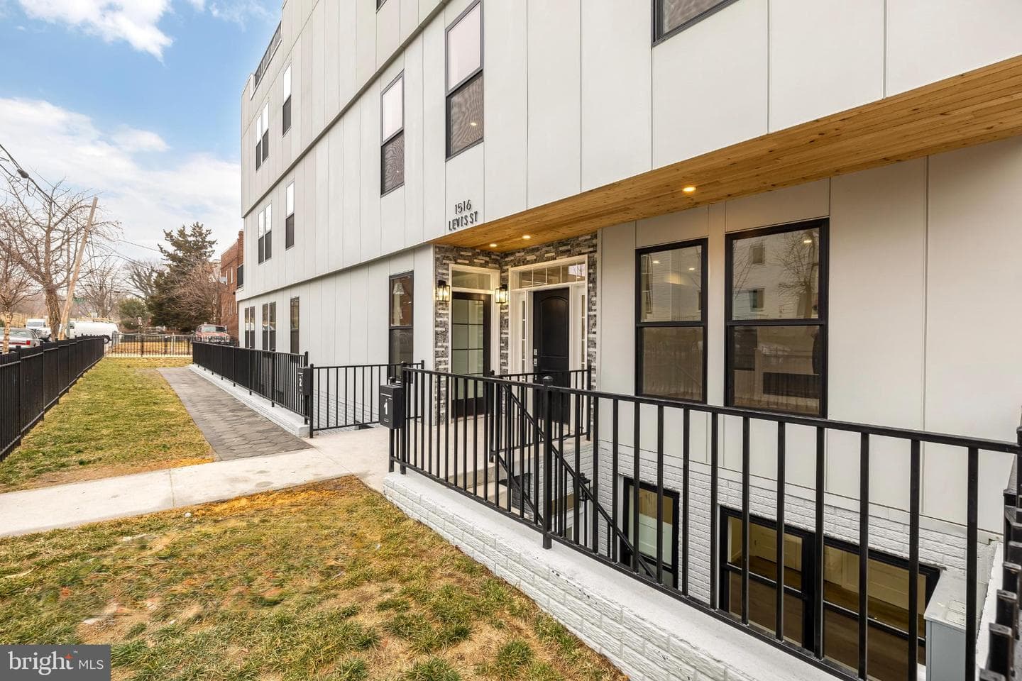 1516 Levis Street NE #1 photo 46
