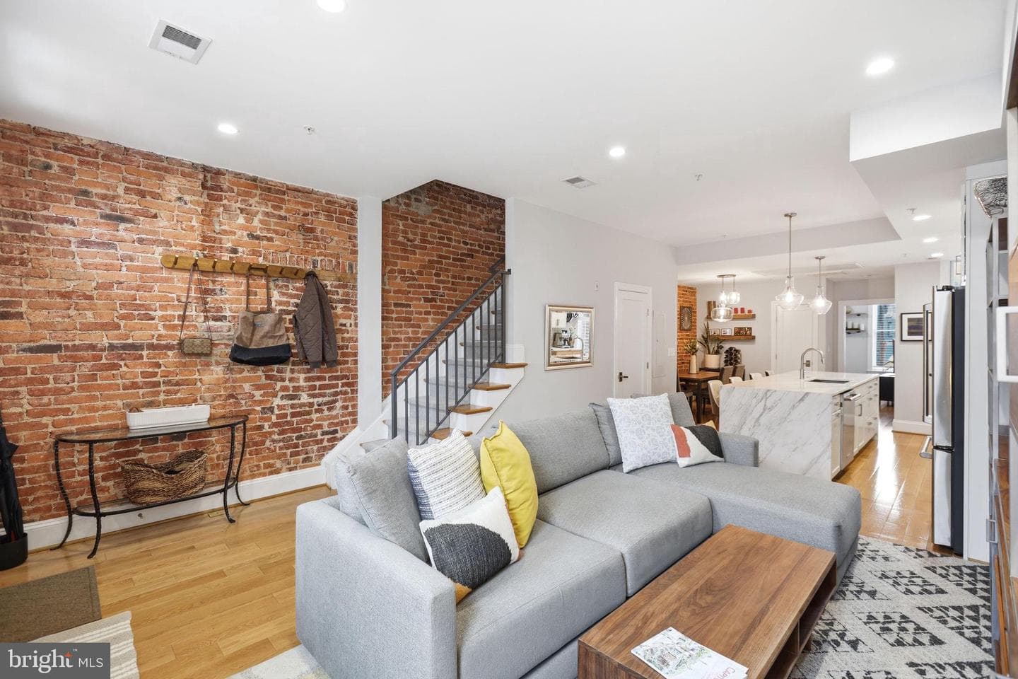 819 D Street NE #18 photo 6