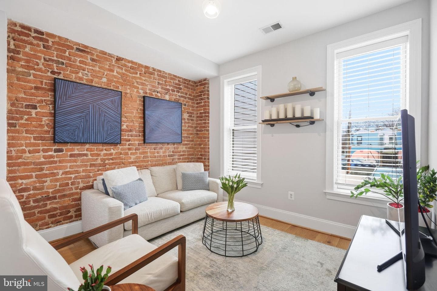 819 D Street NE #18 photo 8