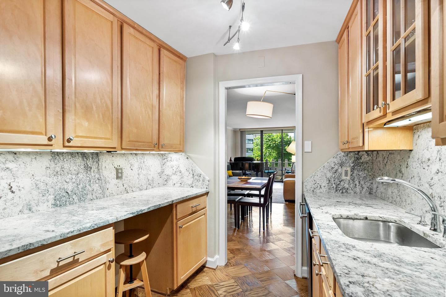 700 New Hampshire Avenue NW #320 photo 16