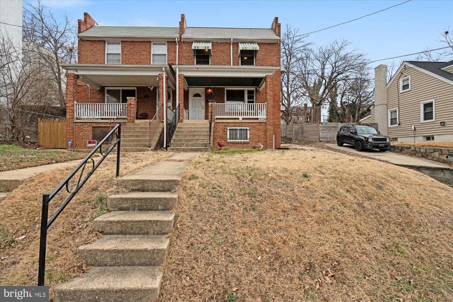 414 Chesapeake Street SE photo 2