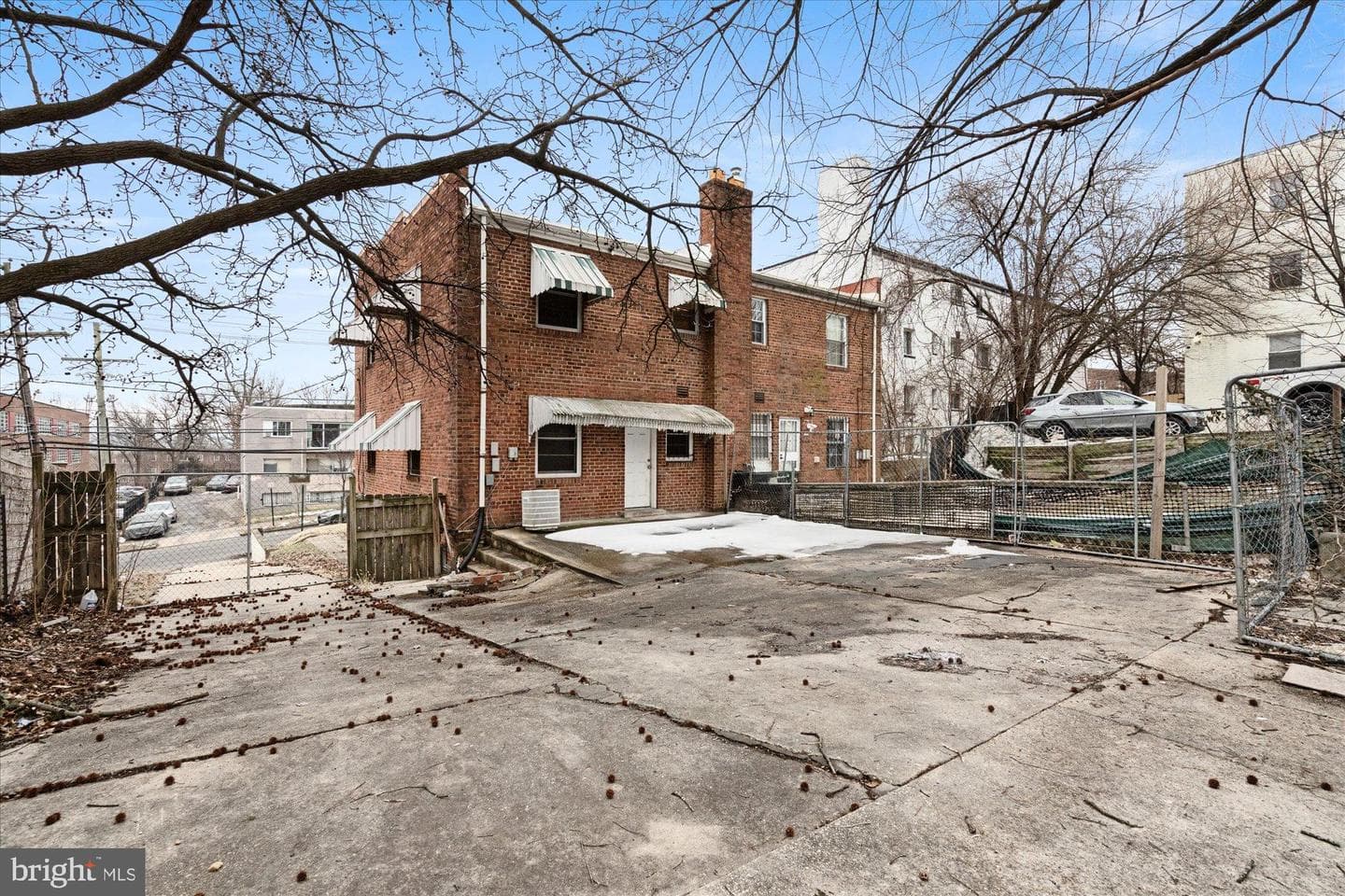 414 Chesapeake Street SE photo 3