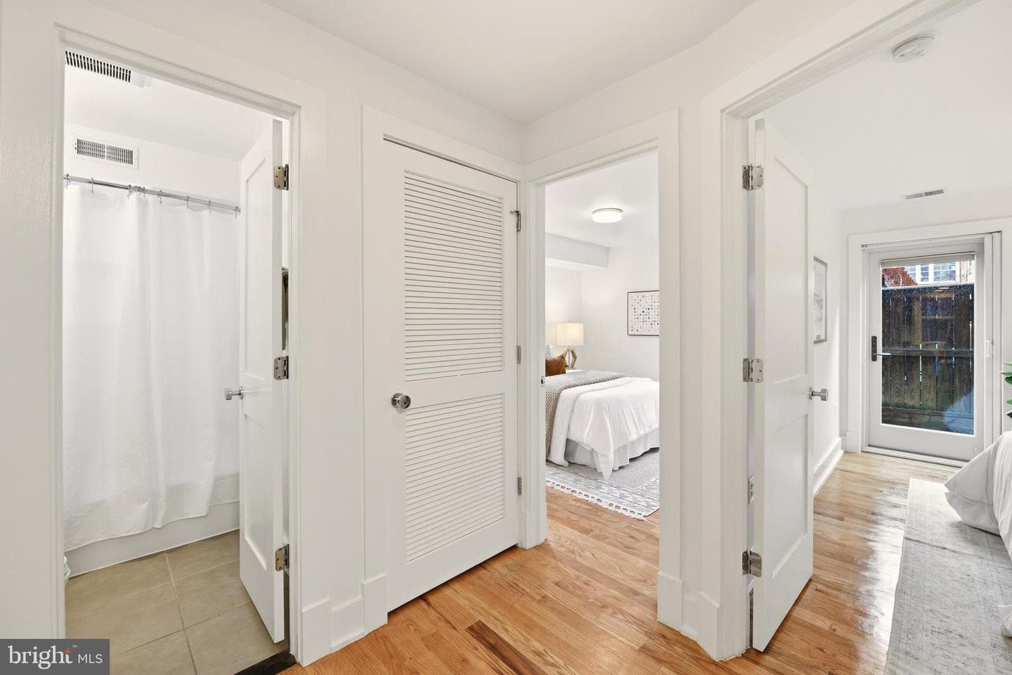 626 Independence Avenue SE #103 photo 22