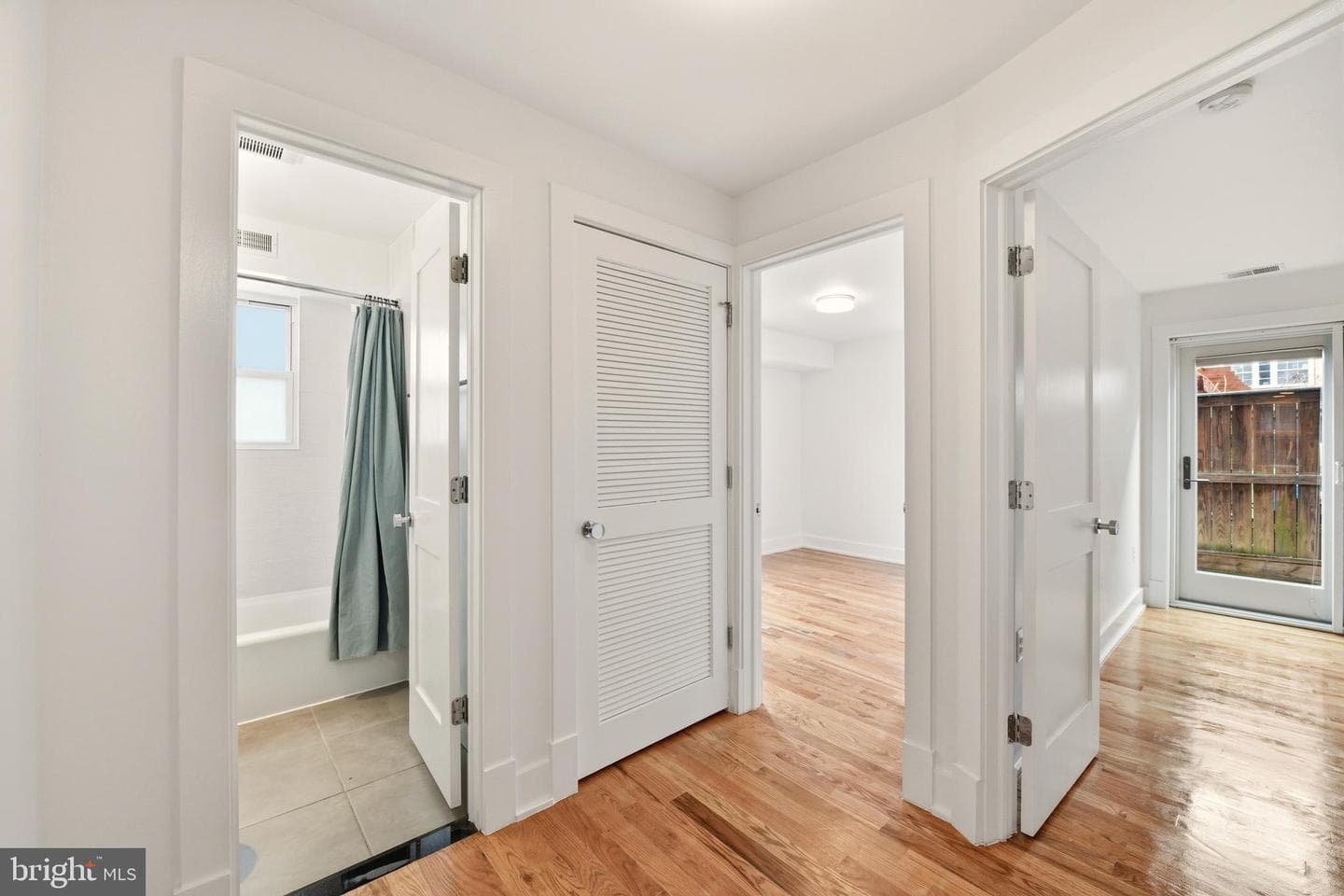 626 Independence Avenue SE #103 photo 23