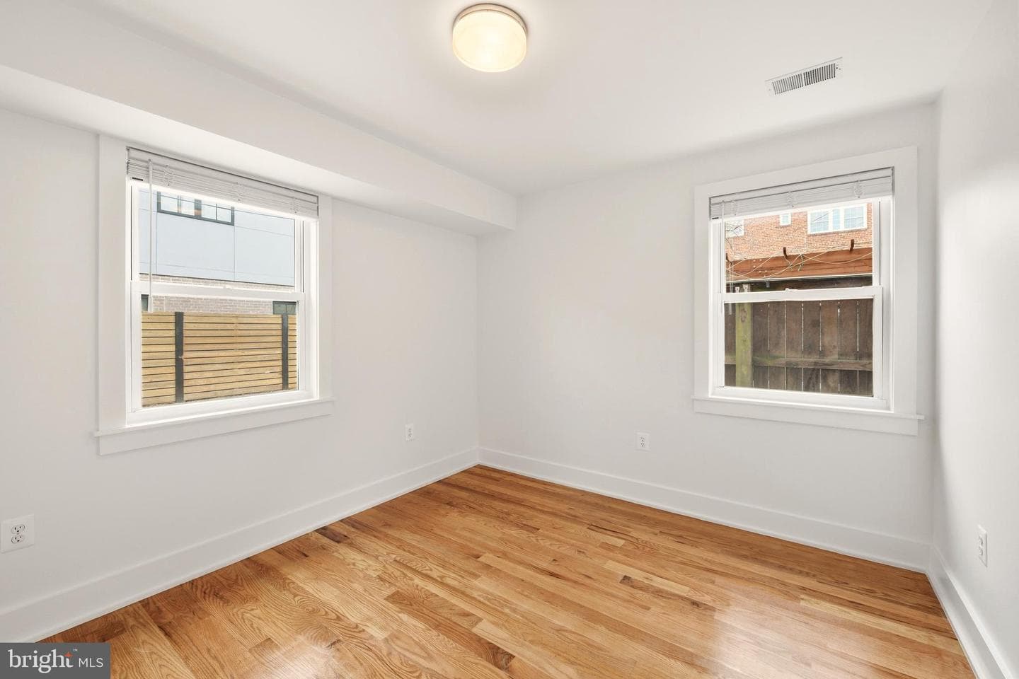 626 Independence Avenue SE #103 photo 25