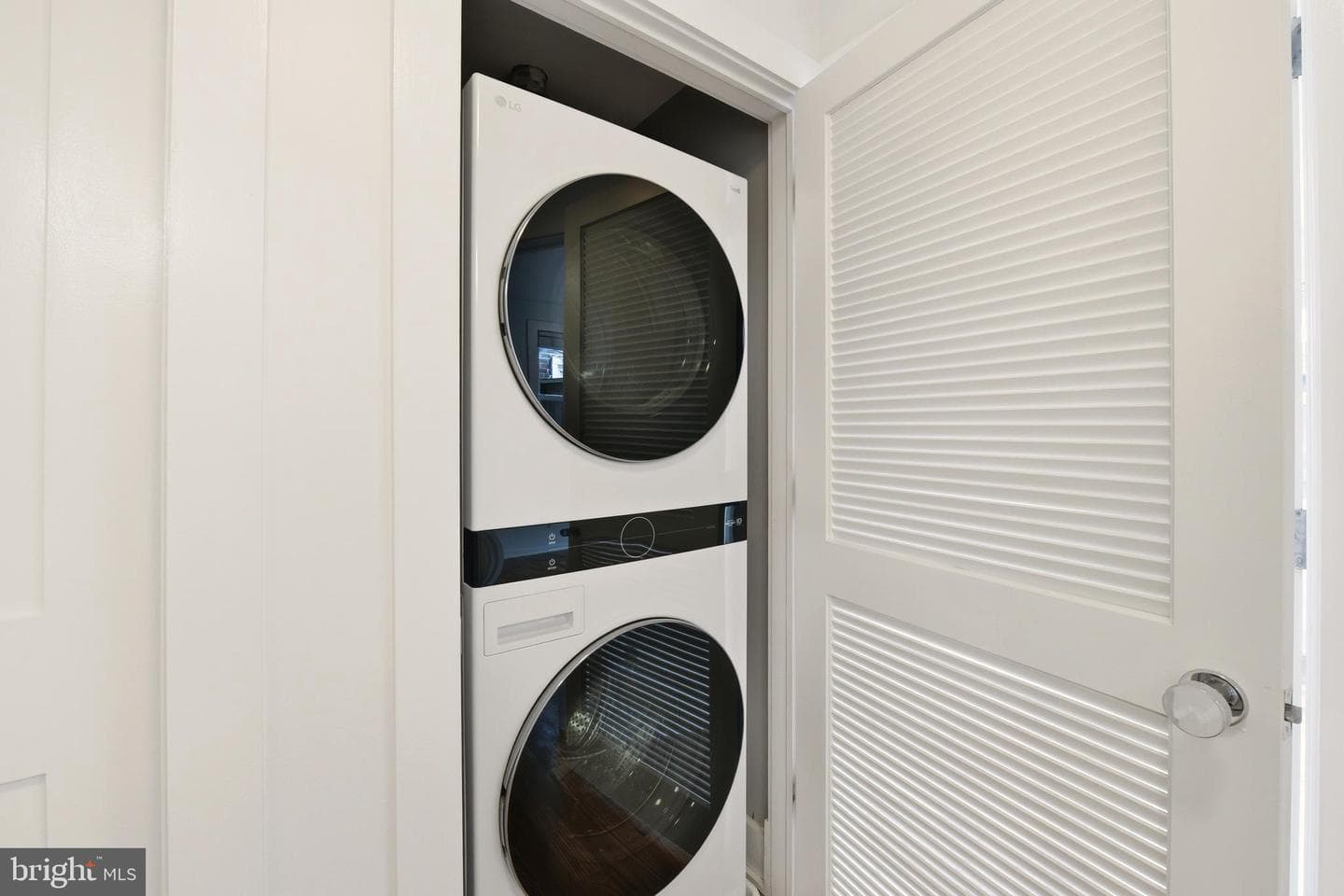 626 Independence Avenue SE #103 photo 36