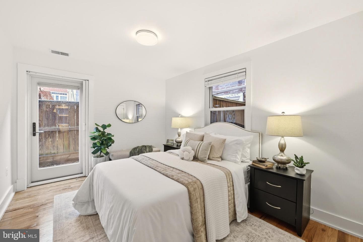626 Independence Avenue SE #103 photo 37