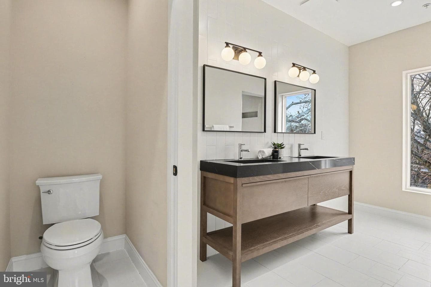 842 Madison Street NW #2 photo 10