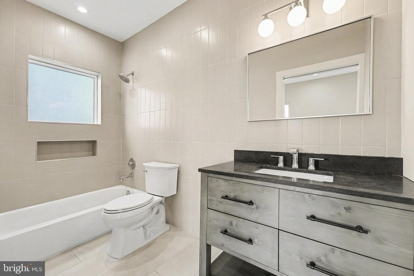 842 Madison Street NW #2 photo 14
