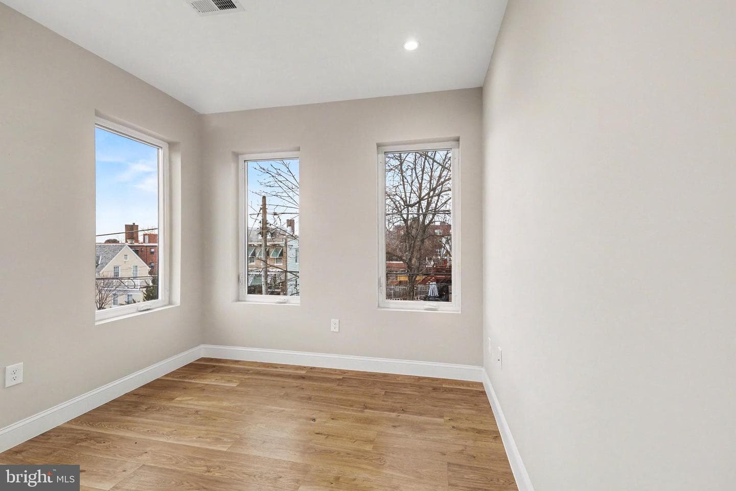 842 Madison Street NW #2 photo 16