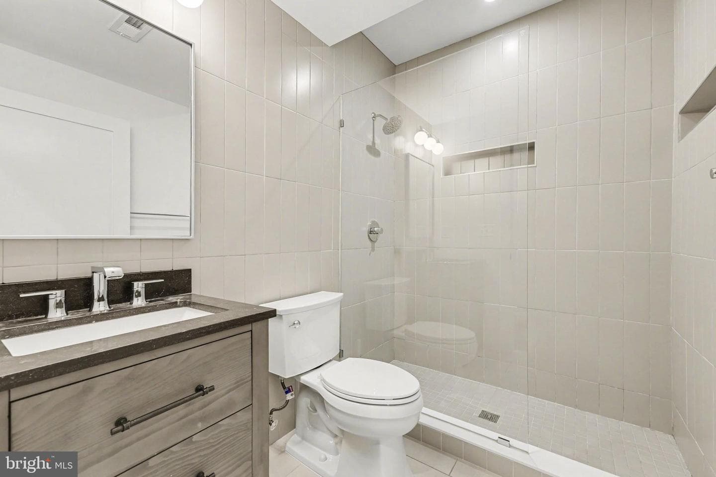 842 Madison Street NW #2 photo 18
