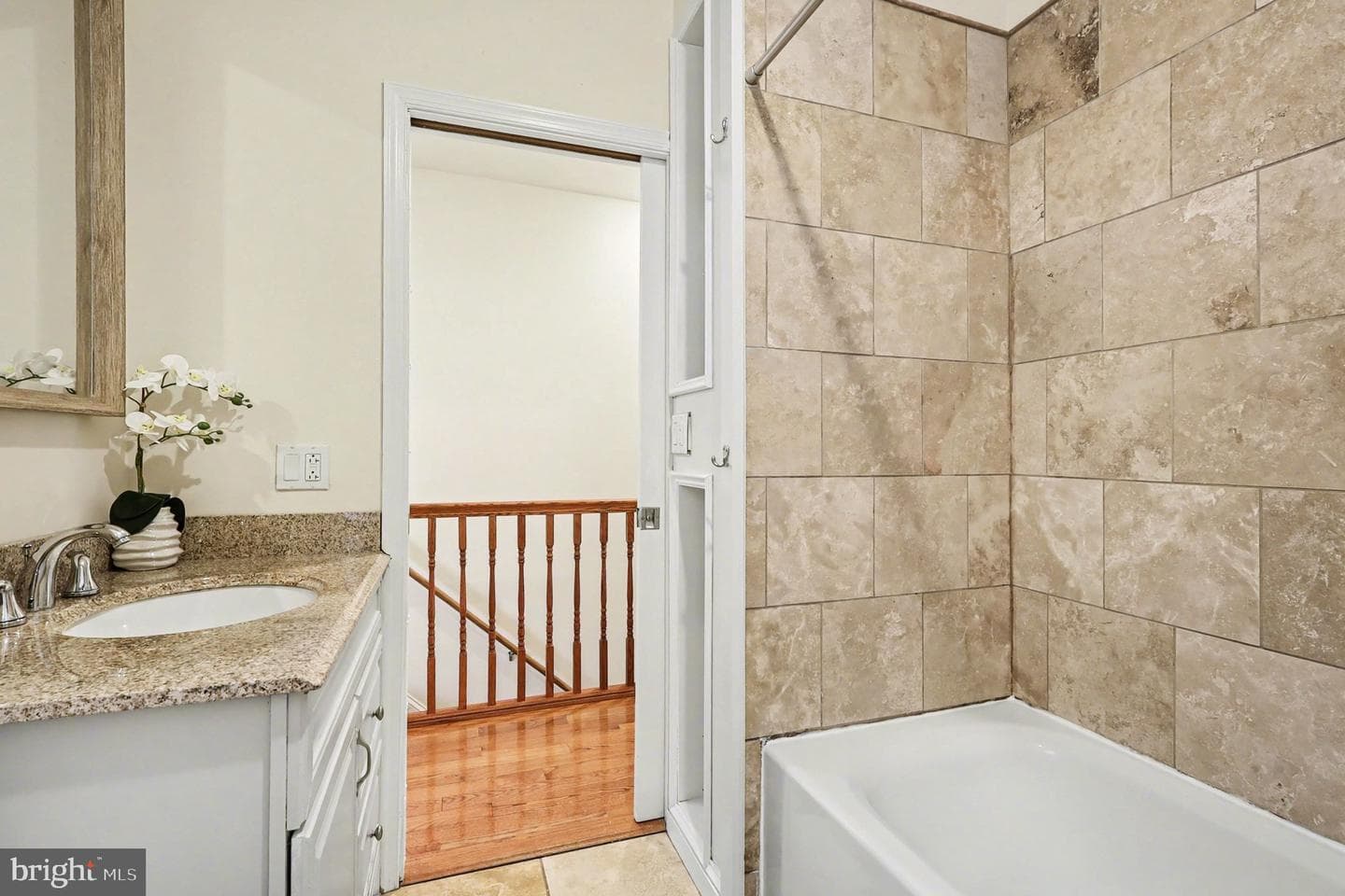 527 14th Street NE photo 20