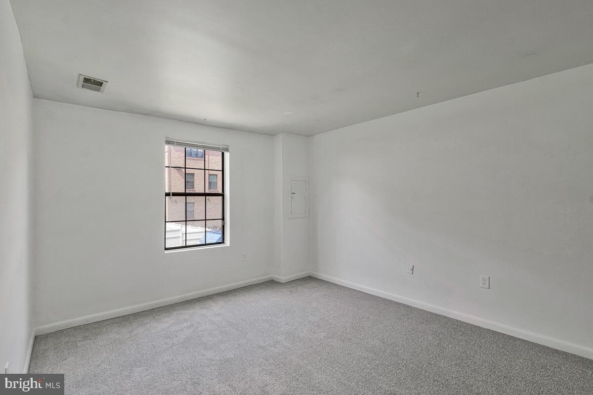2139 Young Street SE #101 photo 11